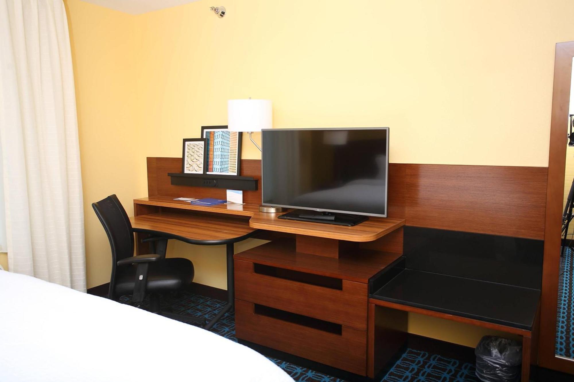 Fairfield Inn & Suites By Marriott East Grand Forks Exteriör bild